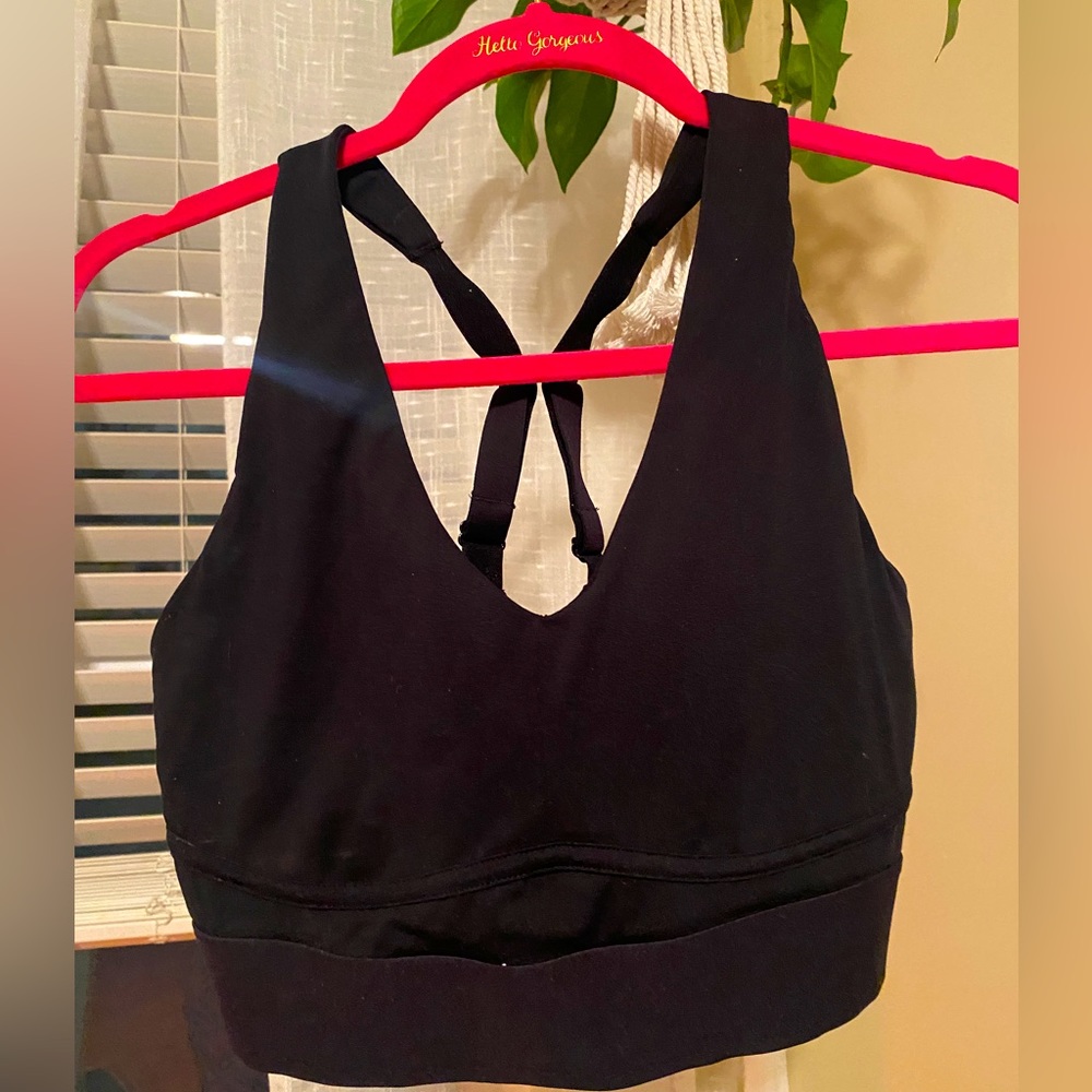 Fabletics black large sports bra